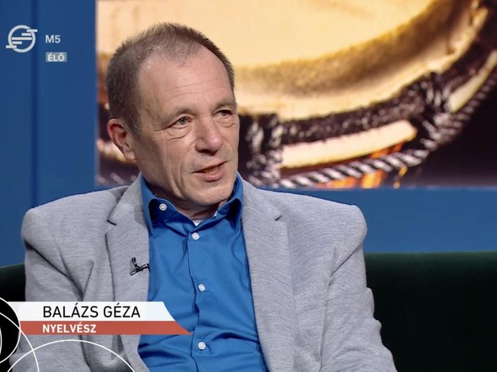 Valóban mindig változik a magyar helyesírás?