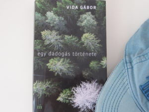 A telefon bármire használható, mégis csak a legbunkóbb dolgokra használják. Beszélgetés Vida Gábor íróval