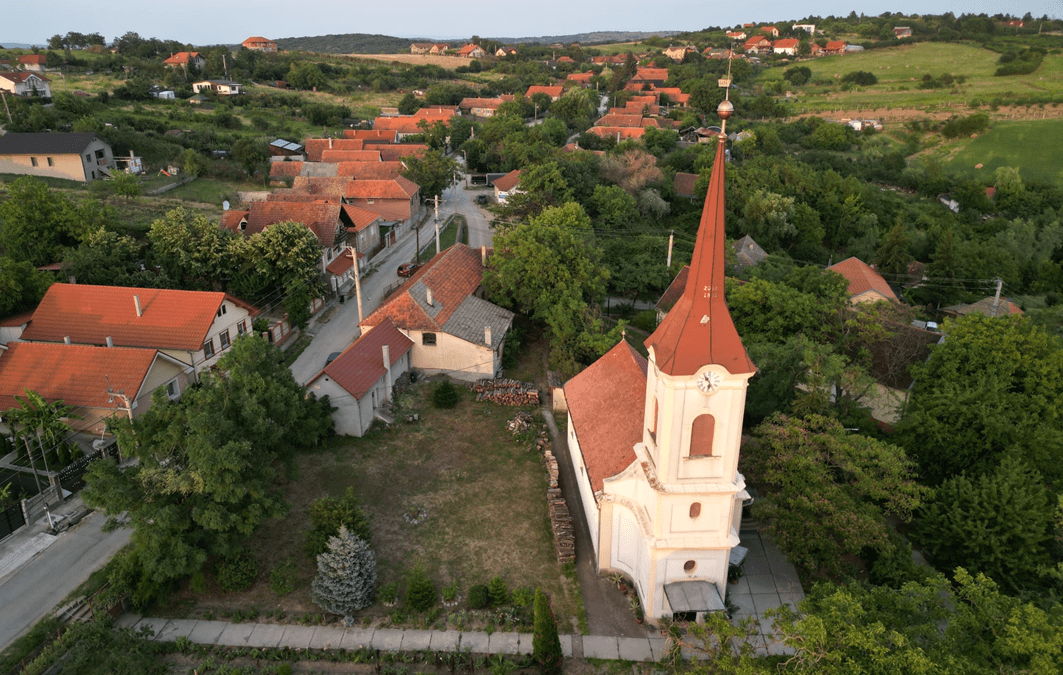 Tatár Rozália: A hegyközszáldobágyi református templom