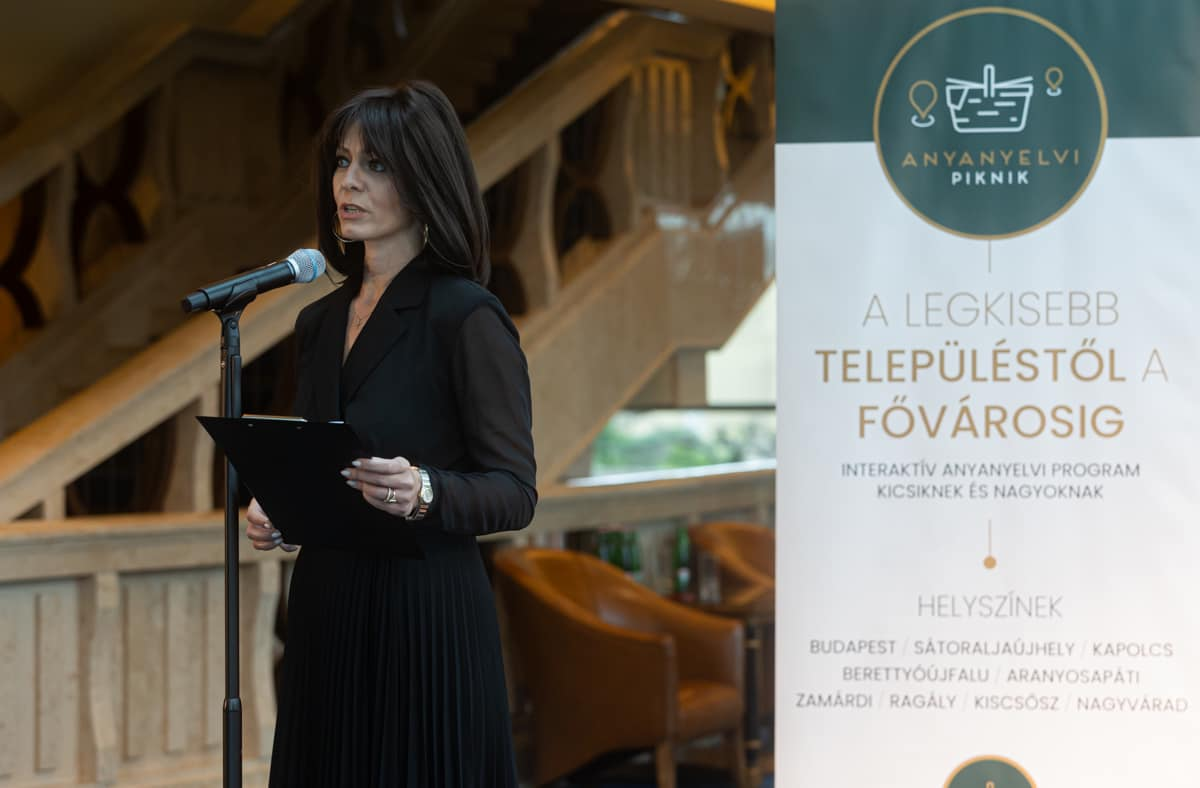 Juhász Anna: „A magyar nyelv: létem, jövőm és reményem”