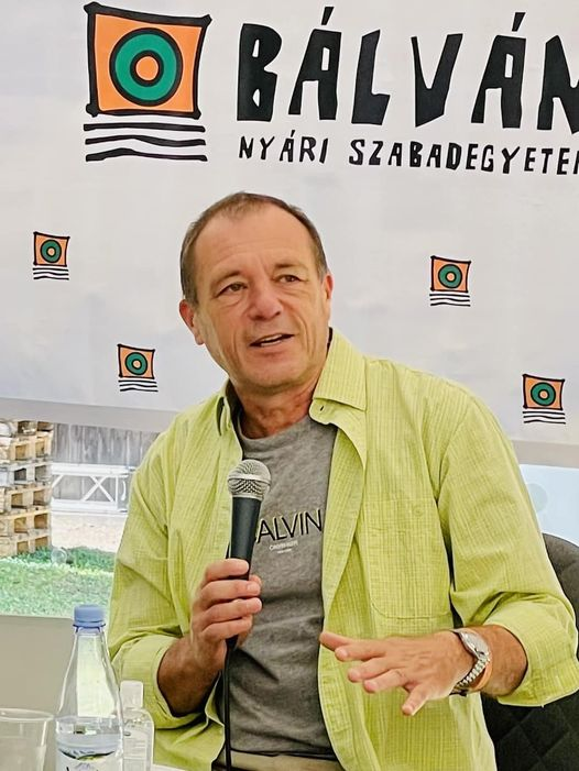 Miért nem mondjuk magyarul?
